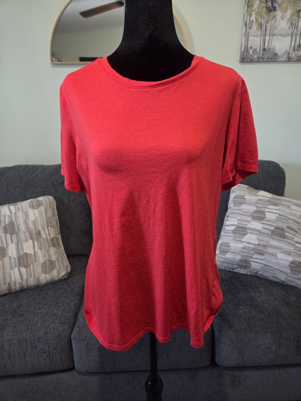 crown & ivy Bright Red Short-Sleeve Crewneck Tee